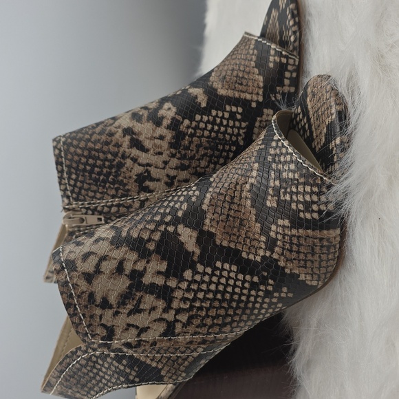 Treasure & Bond Faux Snakeskin Open-Toe Ankle Boots, Size 8.5 - Picture 9 of 10